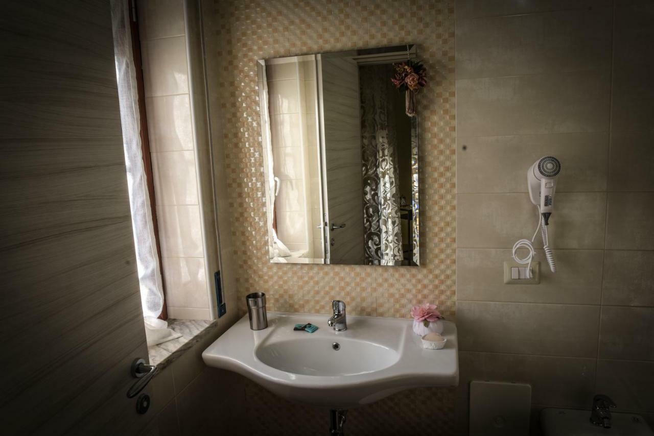 카세르타 Le Fontane Del Re B&B 외부 사진